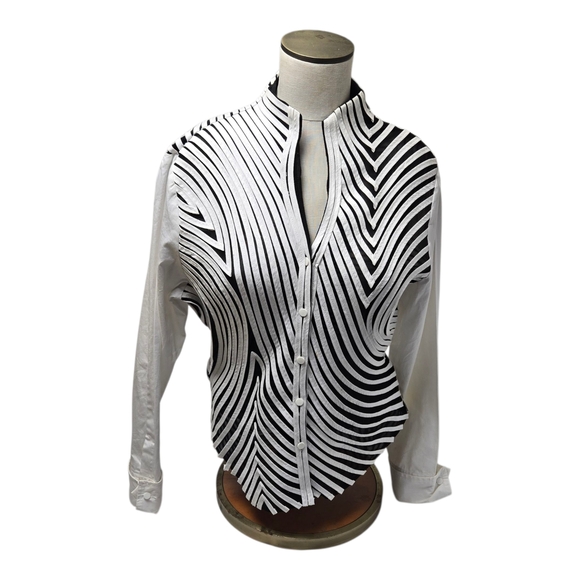 Chic Black and White Striped Women's Blazer - Picture 1 of 6
